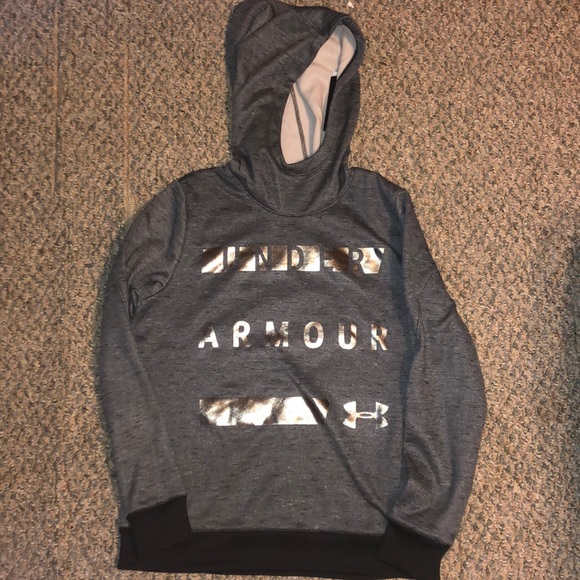 Under Armour Sweaters - Under armour sweatshirt